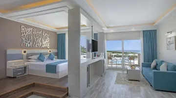 Sirena Aqua Park Beach Resort