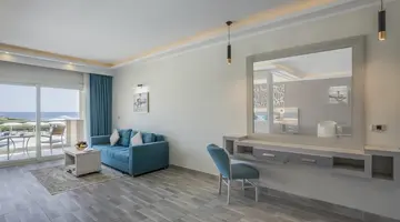Sirena Aqua Park Beach Resort