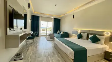 Sirena Aqua Park Beach Resort