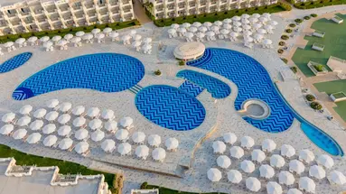 Sirena Aqua Park Beach Resort
