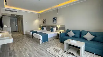 Sirena Aqua Park Beach Resort