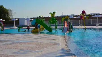 Sirena Beach Resort & Spa