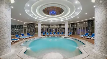 Sirena Beach Resort & Spa