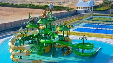 Sirena Beach Resort & Spa