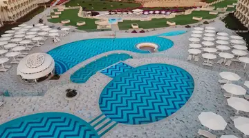 Sirena Beach Resort & Spa