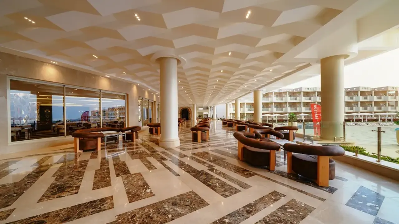 SIRENA BEACH RESORT & SPA