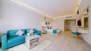 Sirena Beach Resort & Spa