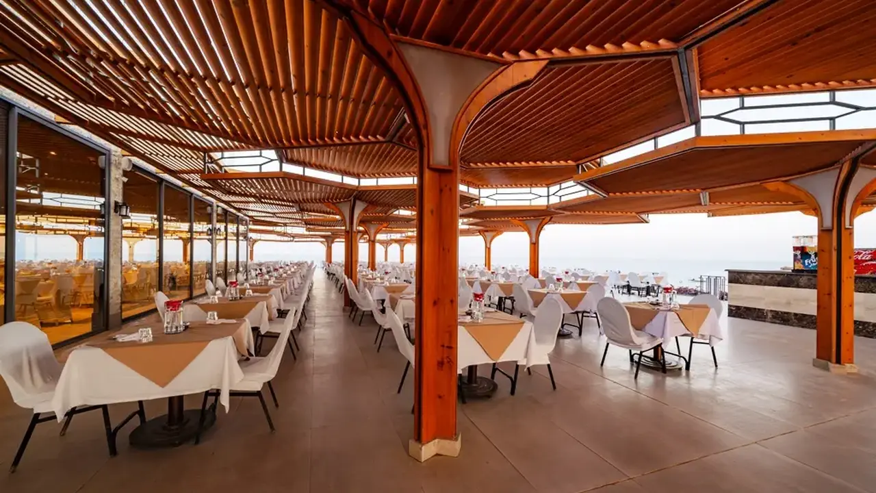 SIRENA BEACH RESORT & SPA