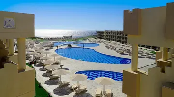 Sirena Beach Resort & Spa