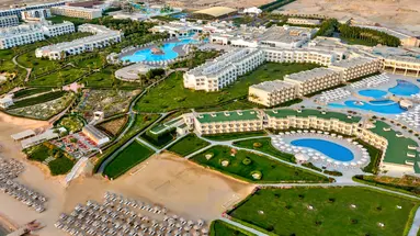 Sirena Beach Resort