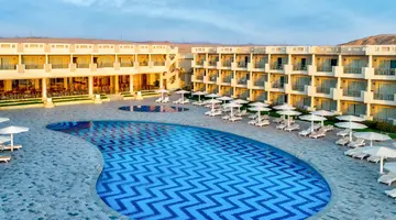 Sirena Beach Resort