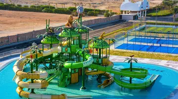 Sirena Beach Resort