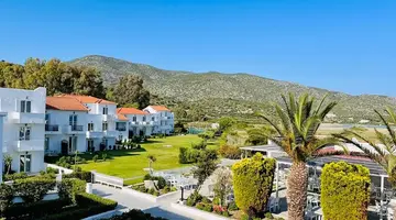 SIRENES BEACH RESORT