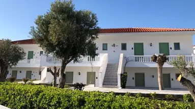 SIRENES BEACH RESORT