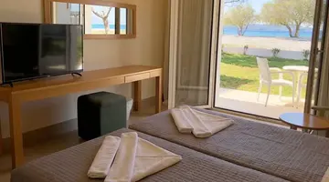 SIRENES BEACH RESORT