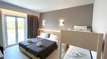 SIRENES BEACH RESORT