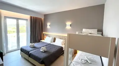 SIRENES BEACH RESORT