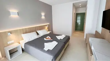 SIRENES BEACH RESORT