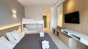 SIRENES BEACH RESORT