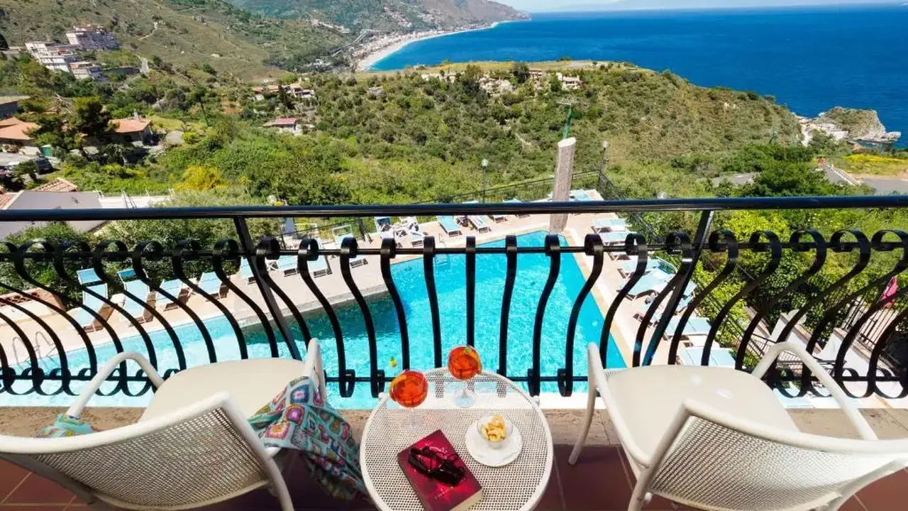 SIRIUS HOTEL