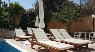 SIROCCO APARTMENTS