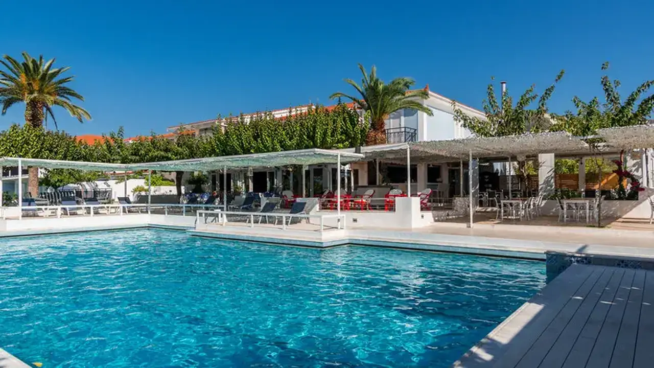 Sirocco Hotel