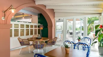 Sirocco Hotel