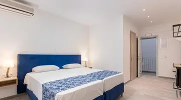 Sirocco Hotel