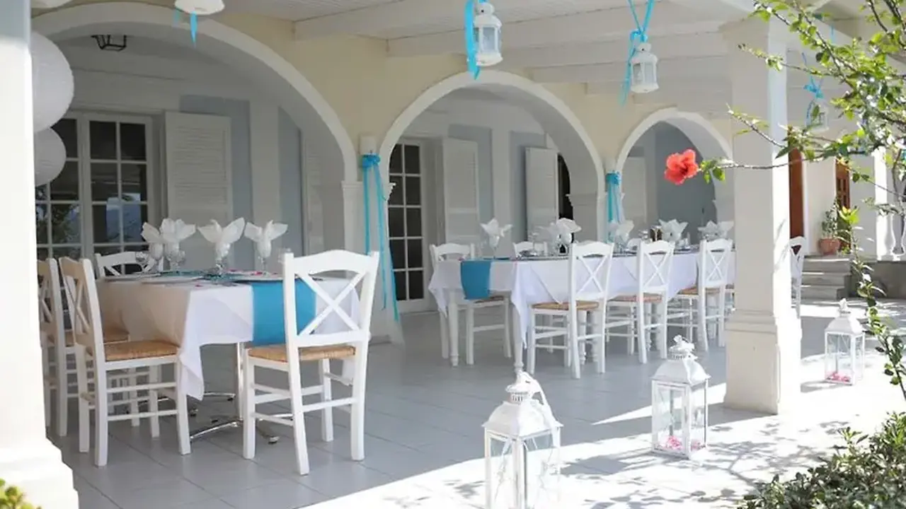 Sirocco Hotel
