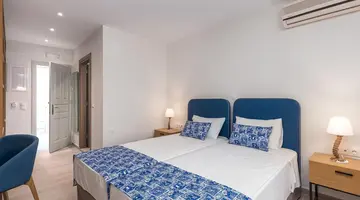 Sirocco Hotel