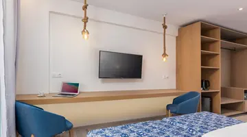 Sirocco Hotel