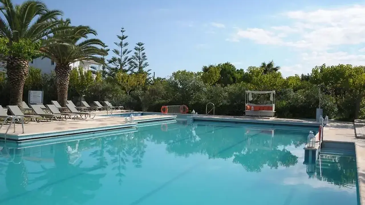 Sirocco Hotel