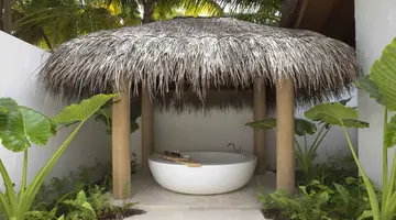 SIRRU FEN FUSHI – PRIVATE LAGOON RESORT