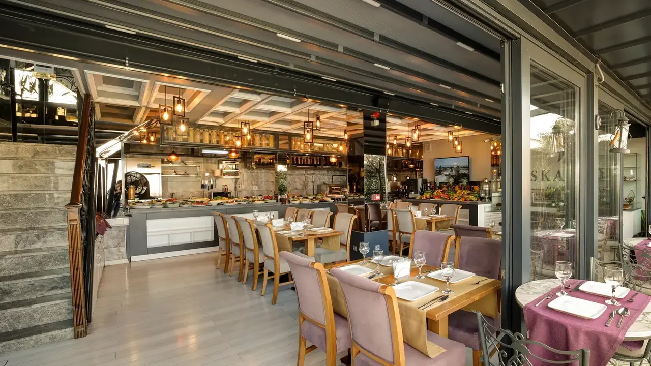 Skalion Hotel