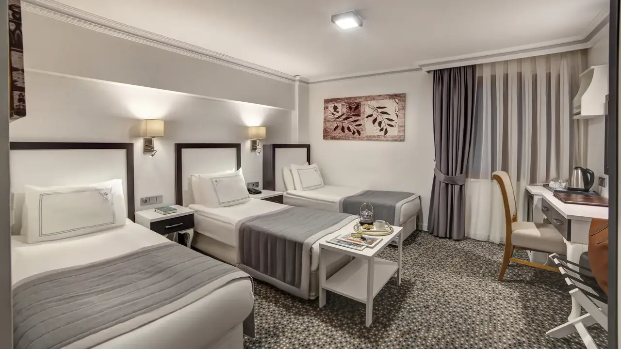 Skalion Hotel