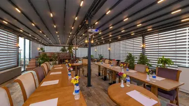 Skalion Hotel
