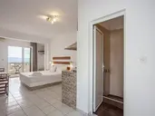 Skentos Hotel