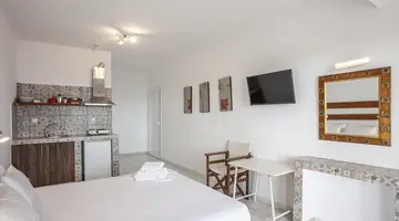 Skentos Hotel