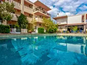 Skentos Hotel