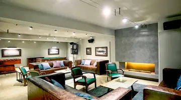 Ski Plaza Hotel