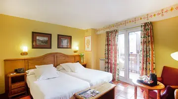 Ski Plaza Hotel