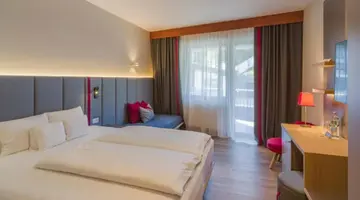 SKIOPENING FALKENSTEINER HOTEL SONNENALPE