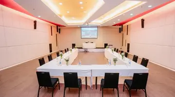 SLEEP WITH ME HOTEL - Design Hotel at Patong