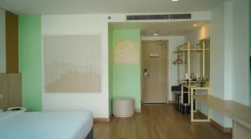 SLEEP WITH ME HOTEL - Design Hotel at Patong