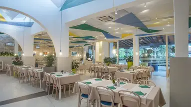 SLOVENSKA PLAZA 4