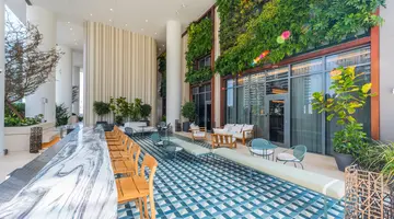 SLS LUX Brickell
