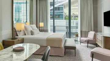 SLS LUX Brickell