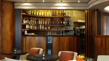 Smart Hotel Holiday