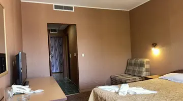 Smolian Hotel
