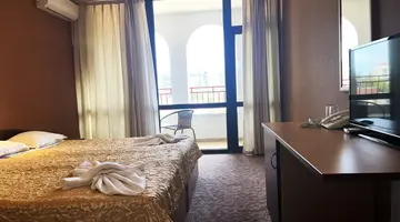 Smolian Hotel